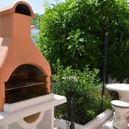 Wings Lejlighedshotel Roda (Corfu)